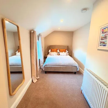 The Old Post Office 度假居 *