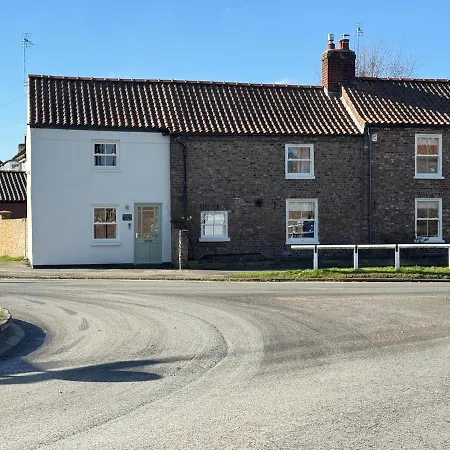 The Old Post Office * Haxby